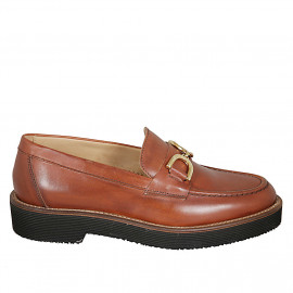 Mocasin pour femmes en cuir cognac avec accessoire talon 3 - Pointures disponibles:  44