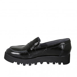Woman's loafer in black patent leather wedge heel 4 - Available sizes:  43, 44 2