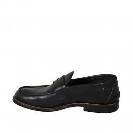 Men's mocassin in black-colored leather - Available sizes:  47, 49 2