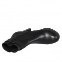 Stivaletto da donna con cerniera, fibbia e plateau in pelle nera tacco 8 - Misure disponibili: 42