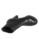 Stivaletto da donna con elastici e plateau in pelle nera tacco 8 - Misure disponibili: 42