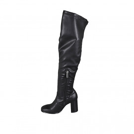 Woman's over-the-knee boot... 2