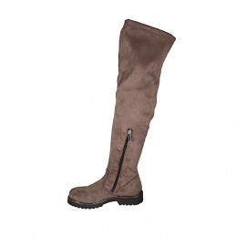 Woman's over-the-knee boot... 2