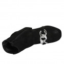 Stivaletto da donna con plateau, cerniera e catena da donna in camoscio nero tacco 9 - Misure disponibili: 42