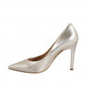 Escarpin élégant à bout pointu pour femmes en cuir lamé platine talon 9 - Pointures disponibles:  31, 34, 42, 43