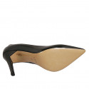 Woman's pointy pump in black patent leather heel 9 - Available sizes:  32