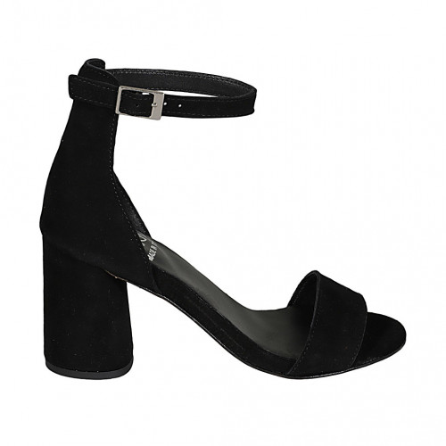 Woman's open shoe with strap in black...