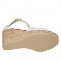 Chaussure ouverte pour femmes avec courroie et plateforme en cuir blanc talon compensé 9 - Pointures disponibles:  42, 43