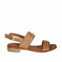 Sandalia para mujer con tachuelas en piel cognac tacon 2 - Tallas disponibles:  32, 42