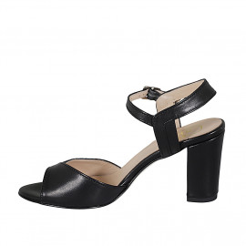 Sandalia con cinturon para mujer en piel negra y laminada plateada tacon 8 - Tallas disponibles:  42, 43 2