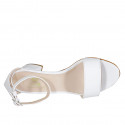 Chaussure ouverte pour femmes avec courroie en cuir blanc talon 5 - Pointures disponibles:  44