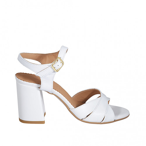Sandalia para mujer en piel blanca con cinturon tacon 7 - Tallas disponibles:  43