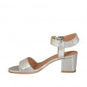 Sandalo da donna in vernice stampata laminata platino con cinturino tacco 5 - Misure disponibili: 42