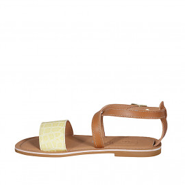 Sandalia para mujer con correa cruzada en piel cognac y piel imprimida amarillo tacon 1 - Tallas disponibles:  32 2