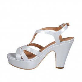 Woman's platform sandal in... 2