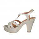 Sandalia para mujer en piel laminada platino con plataforma y tacon 9 - Tallas disponibles:  42, 43, 44