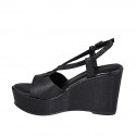 Sandalo da donna in pelle laminata nera con plateau e zeppa 9 - Misure disponibili: 42, 43, 44, 45