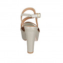 Sandalia para mujer en piel imprimida laminada platino con plataforma y tacon 12 - Tallas disponibles:  31, 43