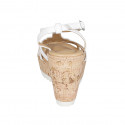Sandalia con cinturon para mujer en piel blanca cuña 10 - Tallas disponibles:  42, 43