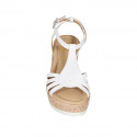 Sandale avec courroie pour femmes en cuir blanc talon compensé 10 - Pointures disponibles:  42, 43