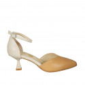 Scarpa aperta a punta da donna con cinturino in pelle color crema e cuoio tacco 6 - Misure disponibili: 44