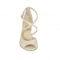 Scarpa aperta da donna con cinturino incrociato in tessuto laminato platino tacco 8 - Misure disponibili: 42, 44, 45, 46