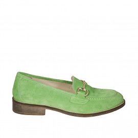 Woman's mocassin in green...