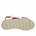 Sandalia para mujer con accesorio en piel roja cuña 4 - Tallas disponibles:  42, 43