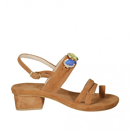 Woman's thong sandal in cognac brown...