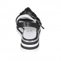 Sandalo da donna con cinturino e nodo in pelle nera zeppa 4 - Misure disponibili: 45