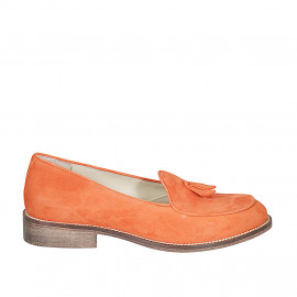 Woman's mocassin in orange...