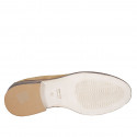 Mocassin pour femmes avec accessoire en daim beige talon 3 - Pointures disponibles:  44