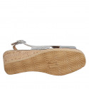 Sandalo da donna in pelle stampata e laminata argento zeppa 6 - Misure disponibili: 43