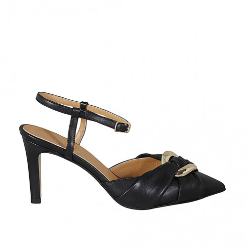 Woman's slingback pump in black...