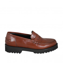 Mocasino para mujer en piel cognac tacon 3 - Tallas disponibles:  32, 43, 44, 45