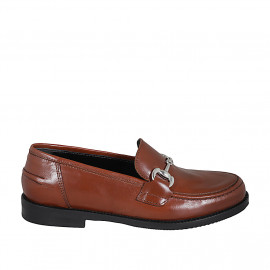 Mocassin pour femmes en cuir cognac avec accessoire talon 2 - Pointures disponibles:  42, 43, 45