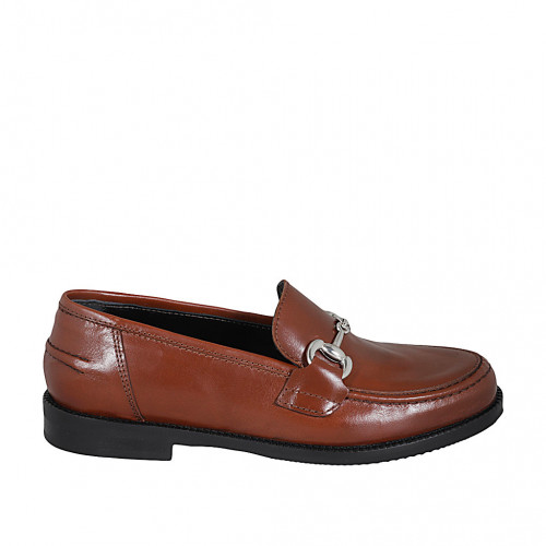 Mocasin para mujer en piel cognac con accesorio tacon 2 - Tallas disponibles:  42, 43, 45