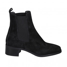 Bottines pour femmes avec élastiques et bout carré en daim noir talon 4 - Pointures disponibles:  32, 33