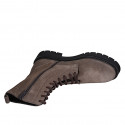 Botin para mujer con cordones y cremallera en gamuza gris pardo tacon 3 - Tallas disponibles:  32, 33, 44, 45