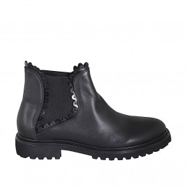 Botin para mujer con elasticos y bajo decorado en piel negra tacon 3 - Tallas disponibles:  43, 44, 45, 46