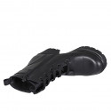 Stivaletto stringato da donna con cerniere, borchie e fibbie in pelle nera tacco 6 - Misure disponibili: 43