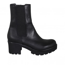 Woman's ankle boot with...