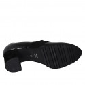 Chaussure pour femmes avec elastiques en cuir verni noir talon 6 - Pointures disponibles:  43, 45