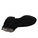 Stivaletto da donna con cerniera e fibbia in camoscio nero tacco 5 - Misure disponibili: 42