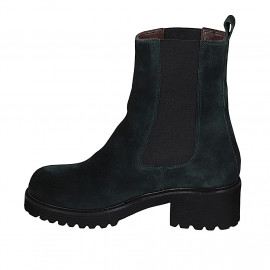 Woman's ankle boot in green... 2