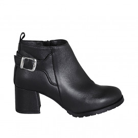 Woman's low ankle boot with...