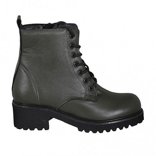 Woman's laced ankle boot in olive...