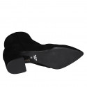 Stivaletto a punta da donna con cerniera e accessorio in camoscio nero tacco 6 - Misure disponibili: 42, 43