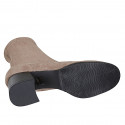 Stivaletto da donna con cerniera in camoscio ed elasticizzato beige tacco 5 - Misure disponibili: 43, 44