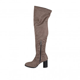 Stivale sopra al ginocchio da donna in camoscio ed elasticizzato taupe con mezza cerniera tacco 7 - Misure disponibili: 33, 42, 43 2